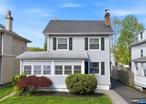65 Carteret Street Bloomfield NJ 07003