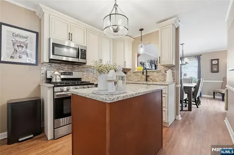 65 Carteret Street Bloomfield NJ 07003