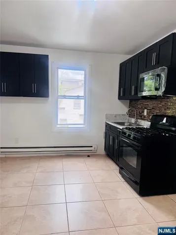 910 28th Street Paterson NJ 07513