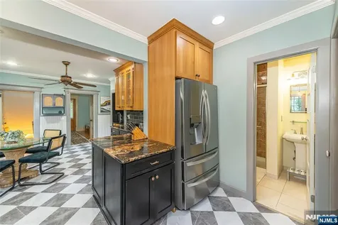 530 Up Mountain Avenue Montclair NJ 07043