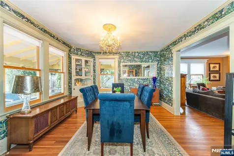 530 Up Mountain Avenue Montclair NJ 07043