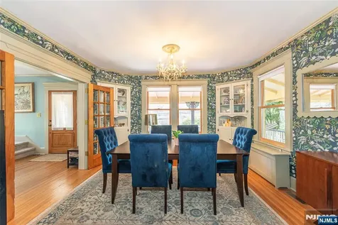 530 Up Mountain Avenue Montclair NJ 07043