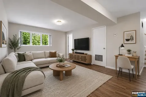 253 Warren Avenue Fort Lee NJ 07024