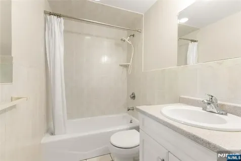 253 Warren Avenue Fort Lee NJ 07024