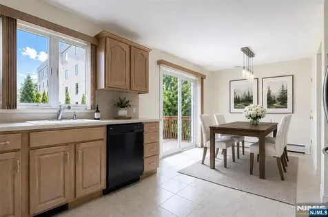 253 Warren Avenue Fort Lee NJ 07024