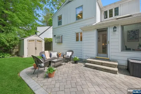 23 Benvenue Avenue West Orange NJ 07052