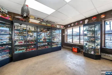 307 Paterson Avenue East Rutherford NJ 07073