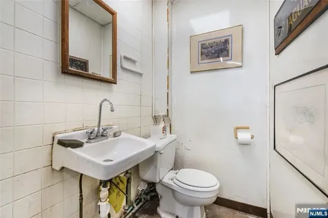 307 Paterson Avenue East Rutherford NJ 07073