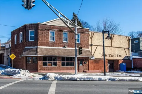 307 Paterson Avenue East Rutherford NJ 07073