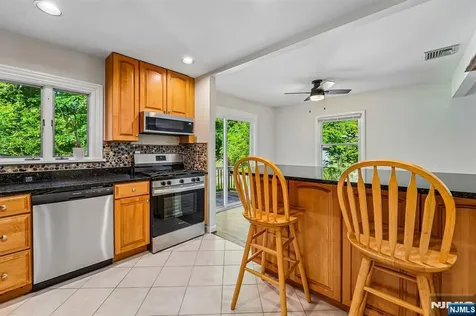 158 Morningside Road Paramus NJ 07652