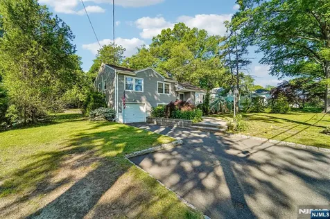 158 Morningside Road Paramus NJ 07652