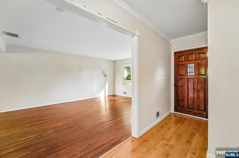 158 Morningside Road Paramus NJ 07652