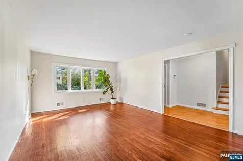158 Morningside Road Paramus NJ 07652