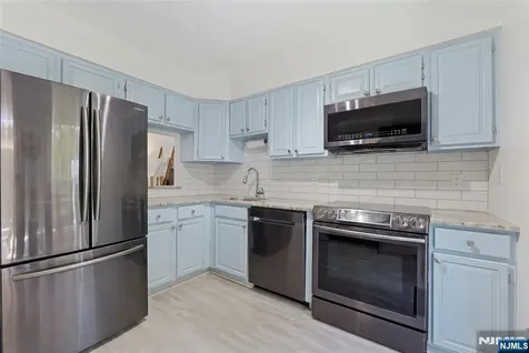 26 Driftwood Drive Franklin NJ 08873