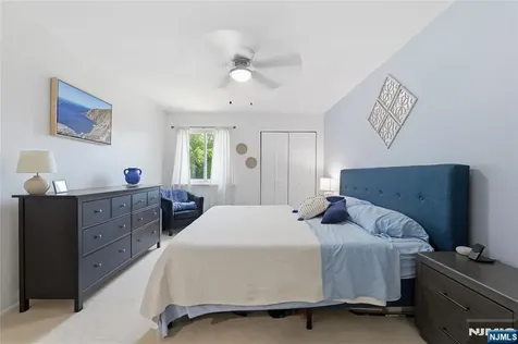 26 Driftwood Drive Franklin NJ 08873