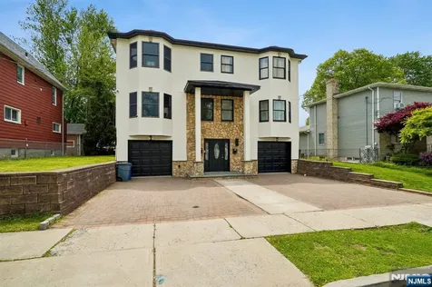 268 Bell Avenue Lodi NJ 07644