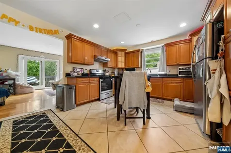 268 Bell Avenue Lodi NJ 07644