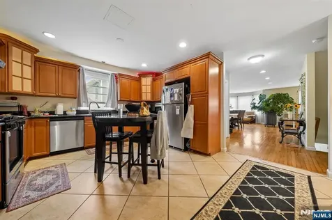 268 Bell Avenue Lodi NJ 07644