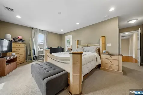 268 Bell Avenue Lodi NJ 07644