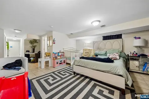 268 Bell Avenue Lodi NJ 07644