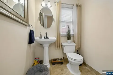 268 Bell Avenue Lodi NJ 07644