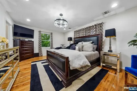 268 Bell Avenue Lodi NJ 07644