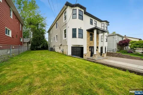 268 Bell Avenue Lodi NJ 07644