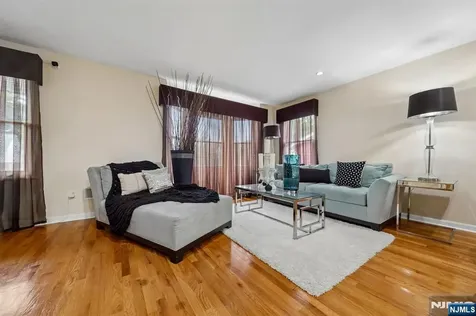 268 Bell Avenue Lodi NJ 07644