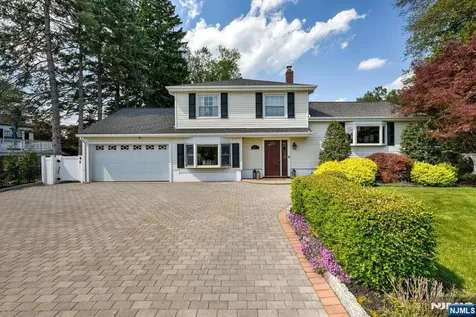 11 Carlisle Road Wayne NJ 07470