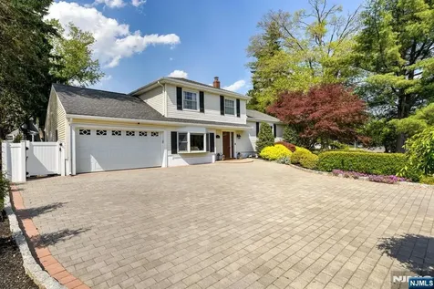 11 Carlisle Road Wayne NJ 07470