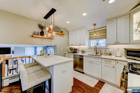 11 Carlisle Road Wayne NJ 07470