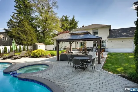11 Carlisle Road Wayne NJ 07470