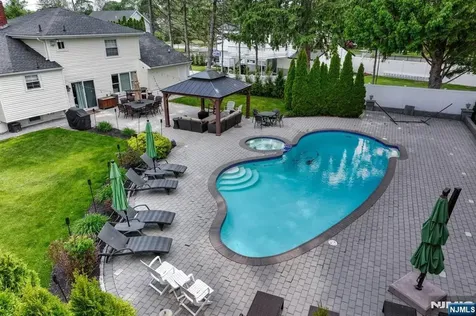 11 Carlisle Road Wayne NJ 07470