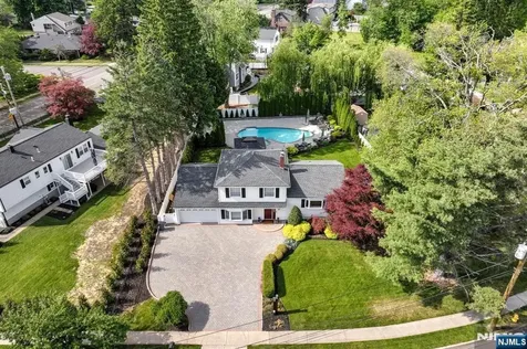 11 Carlisle Road Wayne NJ 07470