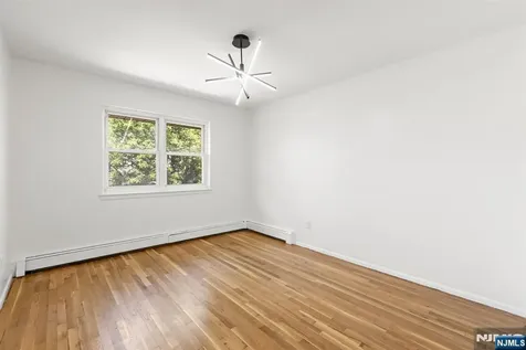 54 W Columbia Avenue Palisades Park NJ 07650