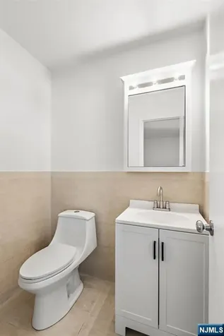 54 W Columbia Avenue Palisades Park NJ 07650