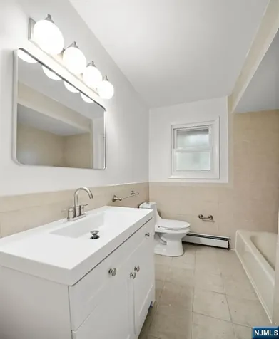54 W Columbia Avenue Palisades Park NJ 07650