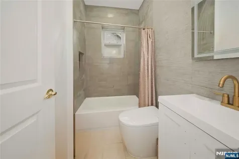 596 Moonachie Avenue Wood Ridge NJ 07075