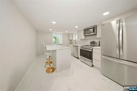 596 Moonachie Avenue Wood Ridge NJ 07075