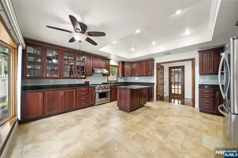 22 Kendrick Street Paramus NJ 07652