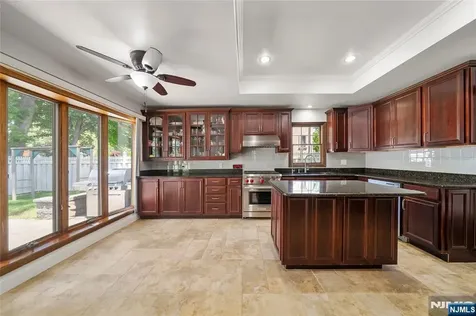 22 Kendrick Street Paramus NJ 07652