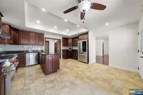 22 Kendrick Street Paramus NJ 07652
