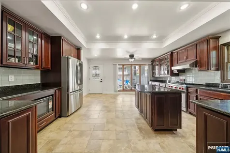 22 Kendrick Street Paramus NJ 07652