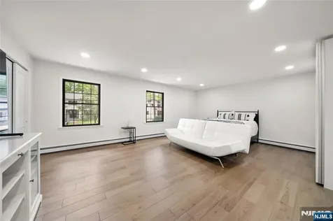 22 Kendrick Street Paramus NJ 07652