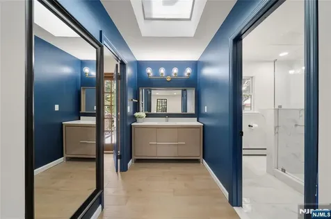 22 Kendrick Street Paramus NJ 07652
