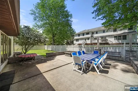 22 Kendrick Street Paramus NJ 07652