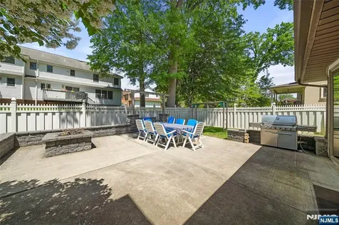 22 Kendrick Street Paramus NJ 07652