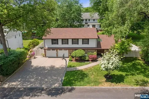 22 Kendrick Street Paramus NJ 07652
