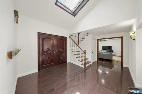 22 Kendrick Street Paramus NJ 07652