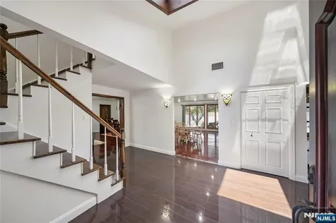 22 Kendrick Street Paramus NJ 07652